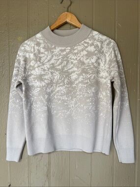 Athleta crewneck Light Gray Patterned Knit Sweater Size XXS